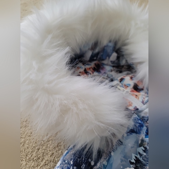 NWT Beautiful Winter Snowsuit - Picture 10 of 15